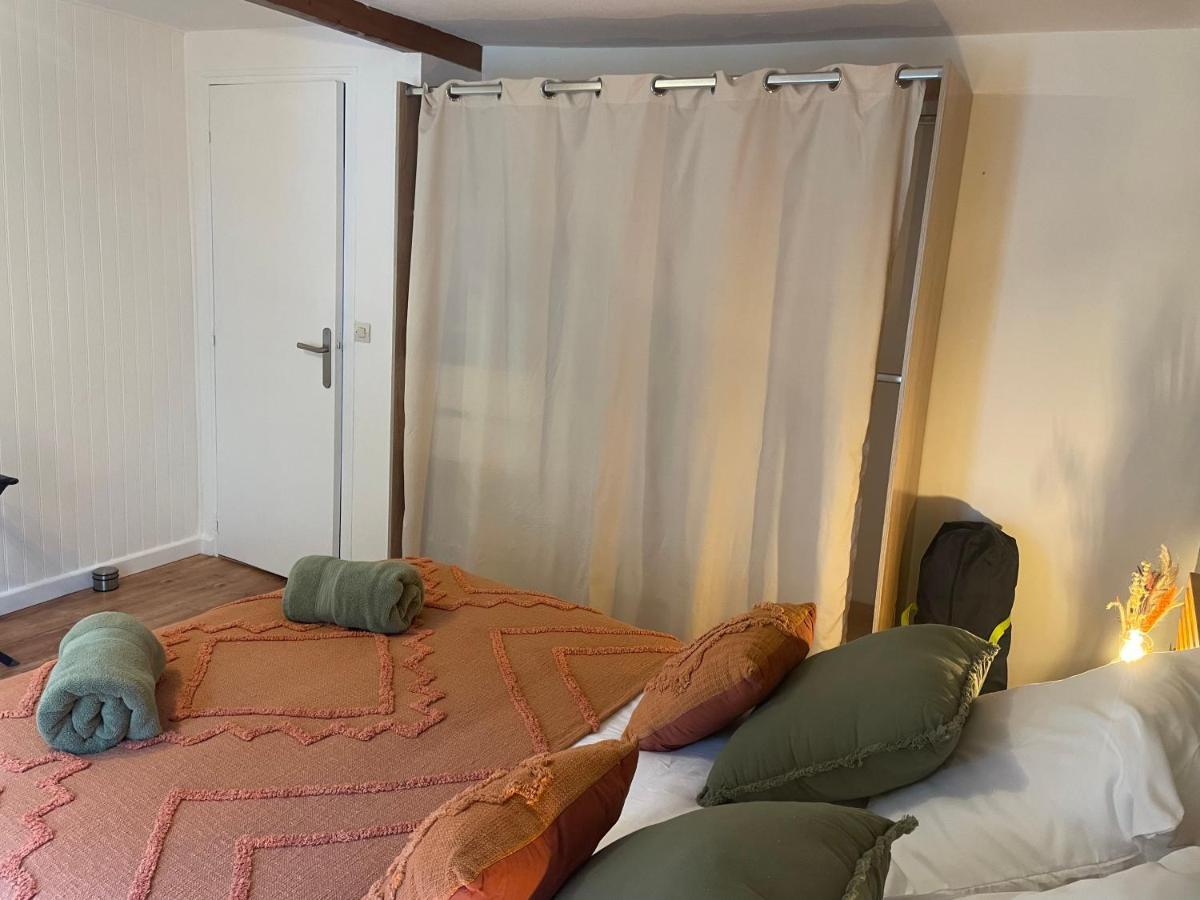 Apartamento Un Cocon Au Coeur De La Champagne Avec Parking Épernay Exterior foto